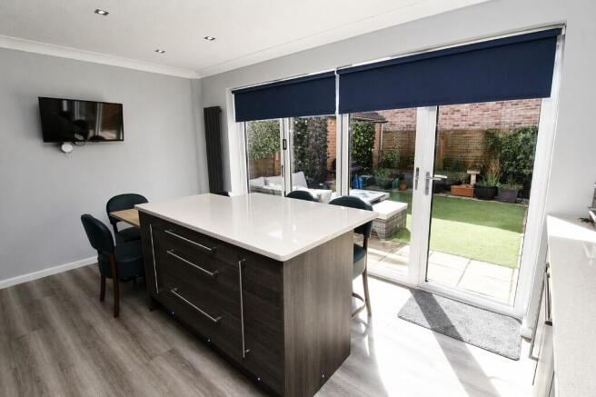 2 bed Detached for sale Image 5