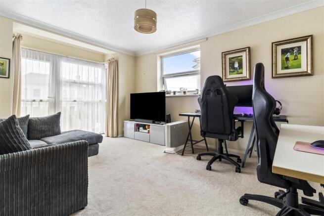 4 Barons Court-008.JPG