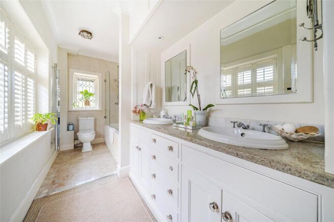Ensuite