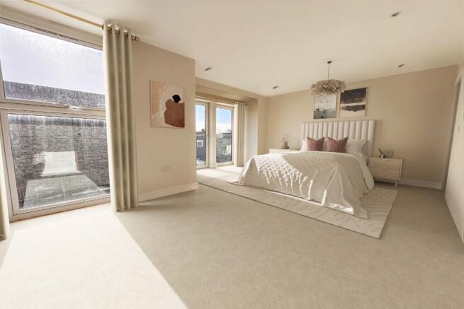 4 bed Detached for sale Image 6