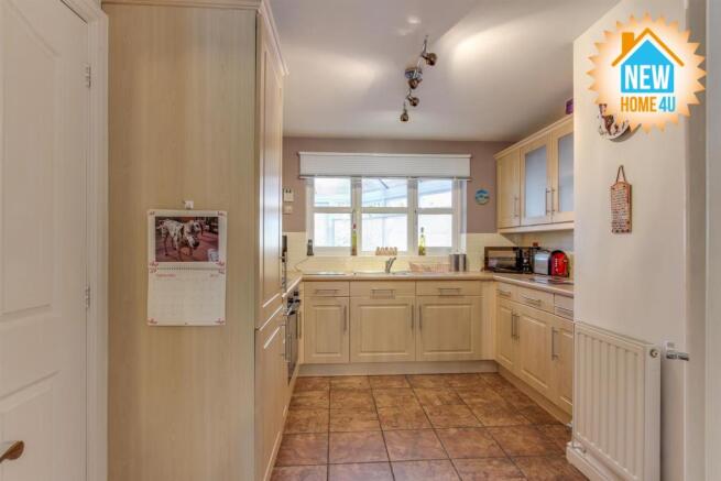 KITCHEN: