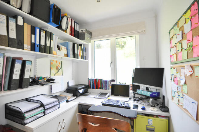 Photo 8