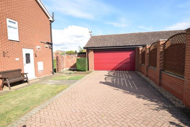 Driveway garage