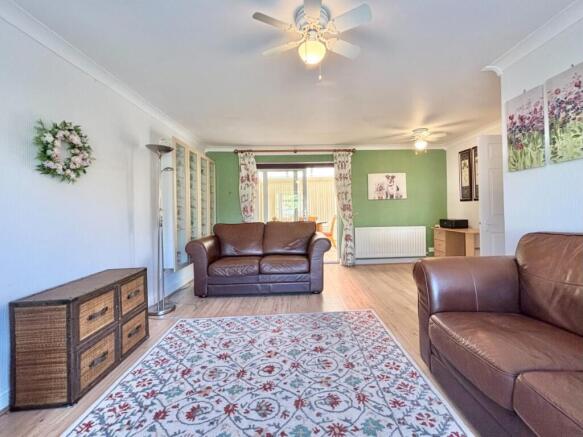 Norwood Drive, Brierley, Barnsley photo 4