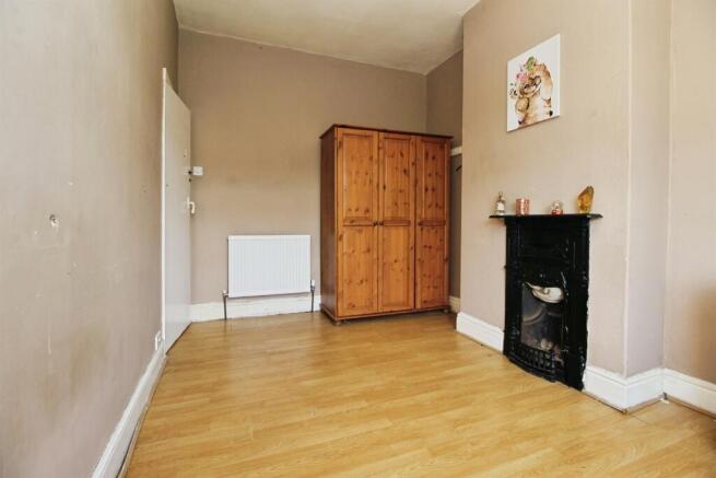 2 bed Terraced for sale Image 6