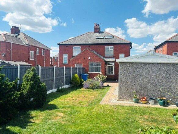 2 bed Semi-Detached for sale Image 10