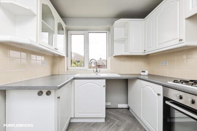 3 bed Semi-Detached for sale Image 9