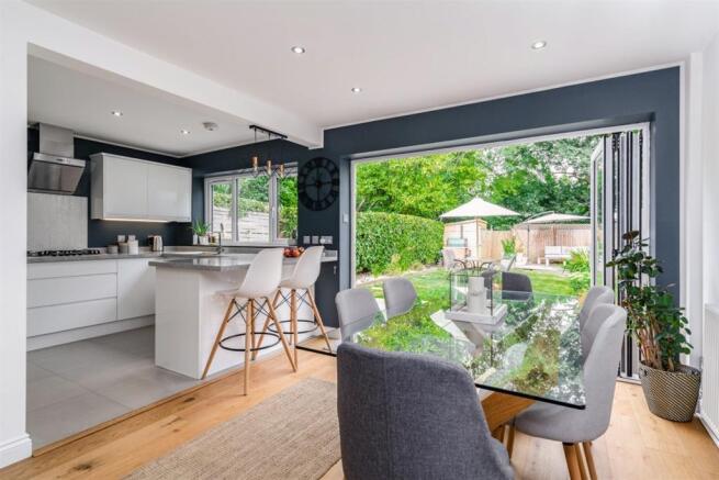 Kitchen / Dining Room