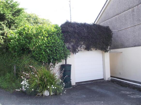 Garage: