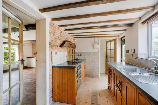 2 bed Cottage for sale Image 9