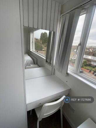 Bedroom 2 Built-In Desk 
