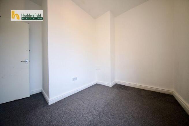 3 bed Terraced to rent Image 6