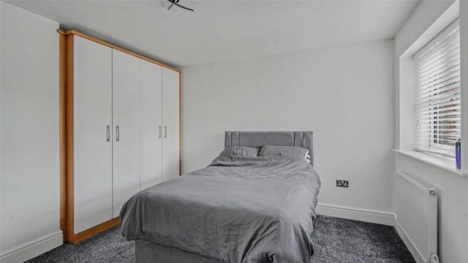 2 bed Apartment to rent Image 6