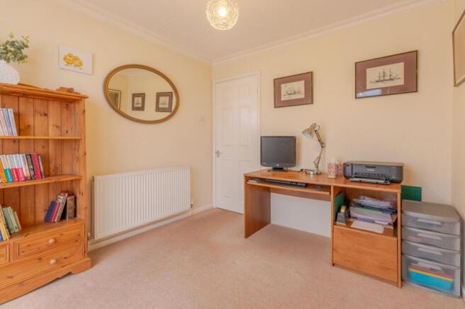 2 bed Bungalow for sale Image 6