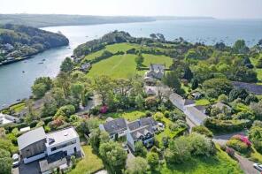 Cobwebs, Road From Junction At Elm Cottage To Pencarrick, Churchtown, Truro TR3 6SD