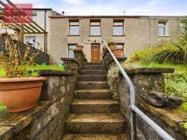 13, Caemawr Terrace, Penrhiw-fer, Tonypandy CF40 1RZ