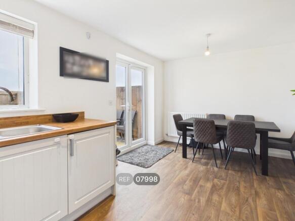 Kitchen/Dining room