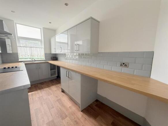 1 bed Terraced for sale Image 3