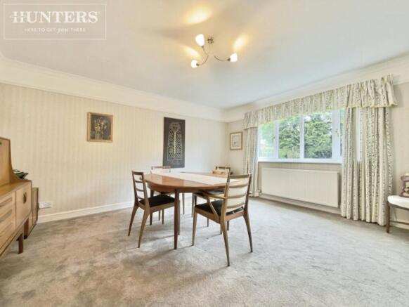 4 bed Detached for sale Image 7