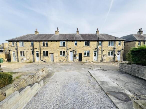 REAR GARDEN & PARKING
