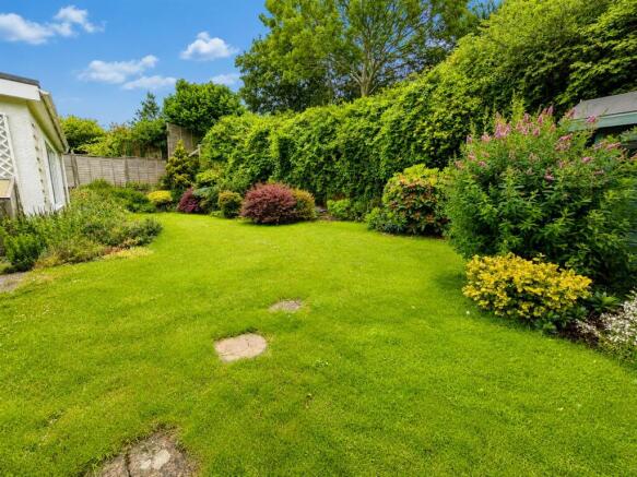 Sandrock - Garden 4.jpg