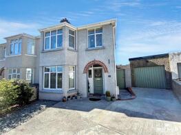 18, Millbrook Crescent, Carmarthen SA31 3DT