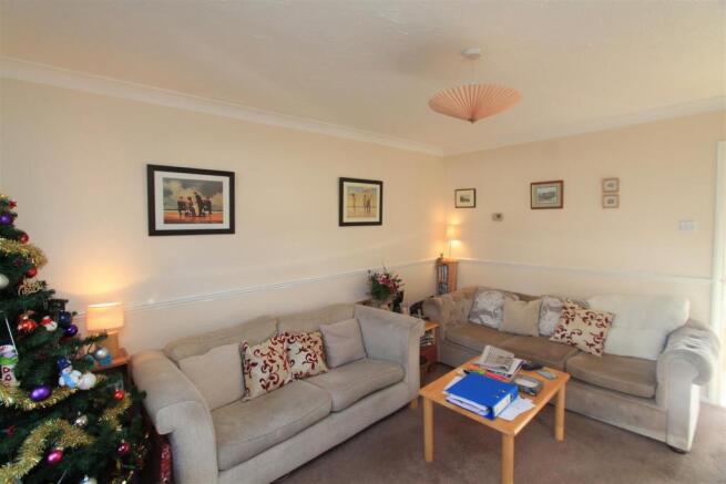 Living Room.JPG