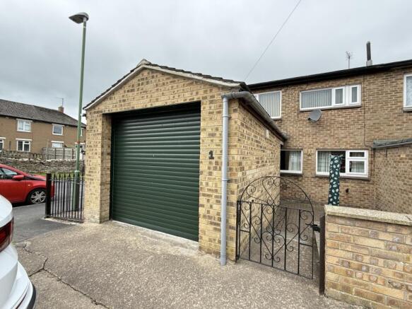 3 bed Semi-Detached for sale Image 7