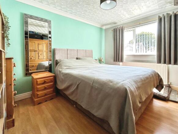 3 bed Detached for sale Image 7