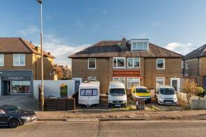 218, Crewe Road North, Royston, Edinburgh EH5 2NS