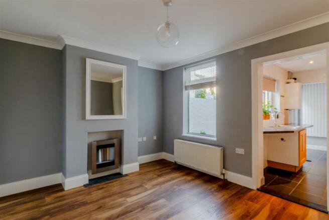 5 Whitstable Rd-05.jpg