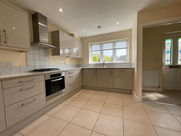 kitchen1.jpg
