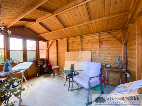 2 bed Semi-Detached Bungalow for sale Image 10