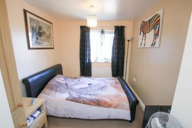 BEDROOM 2