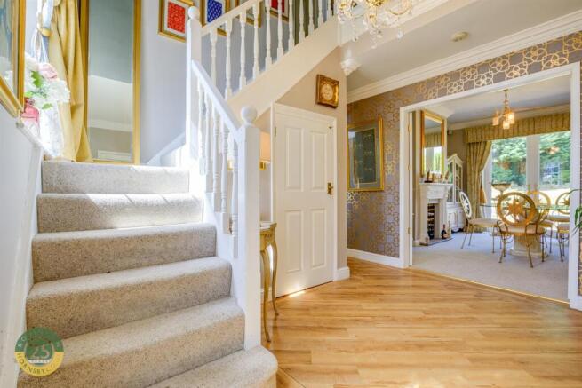 Entrance hall 1.1.jpg