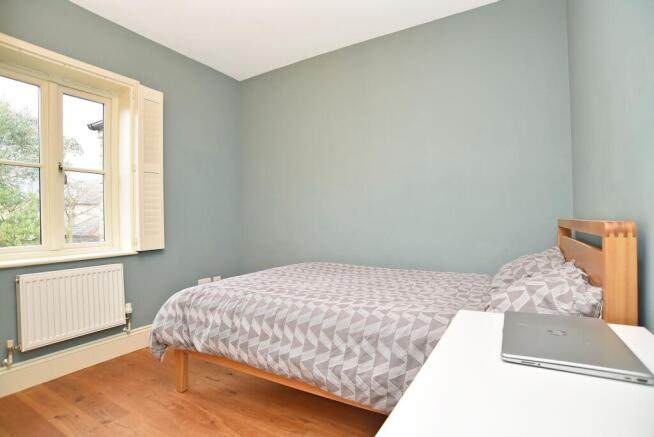 4 bed Semi-Detached for sale Image 12