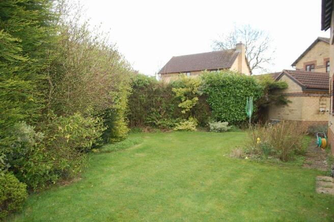 FRONT GARDEN