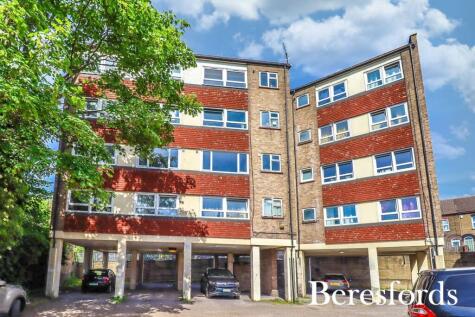 Clarence Road, Grays, RM17