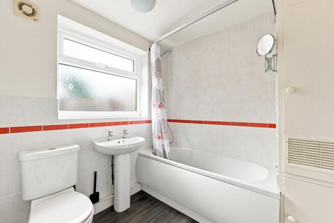 2 bed Terraced for sale Image 11