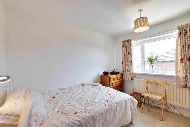 Bedroom 2 (rear)