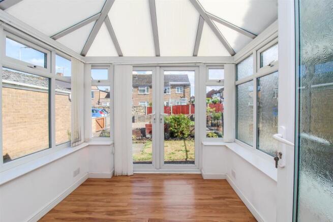 3 bed Semi-Detached for sale Image 5
