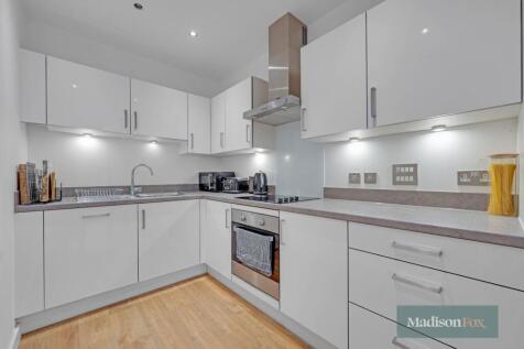 Cavendish Square, Royal Albert Wharf, E16