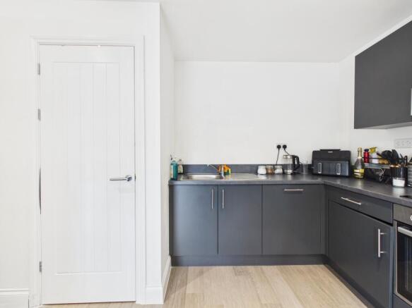 1 bed Flat to rent Image 8