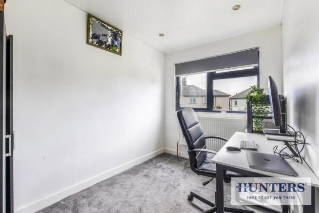 4 bed Semi-Detached Bungalow for sale Image 9