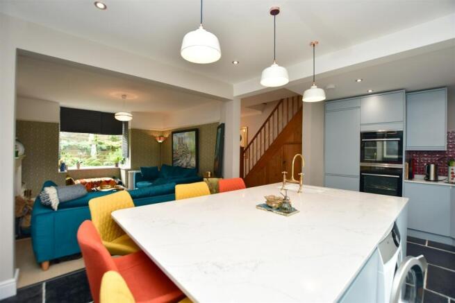 Kitchen/Dining Area