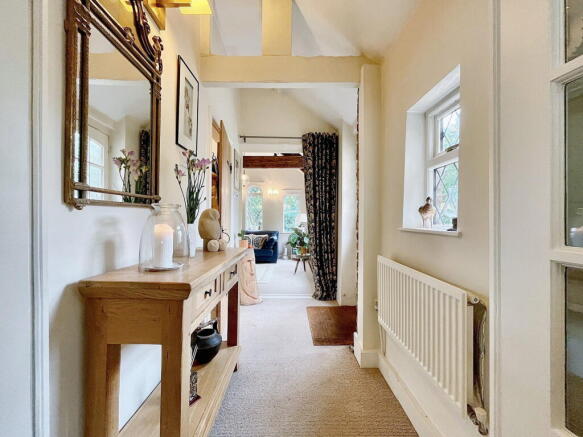 3 bed Semi-Detached for sale Image 4