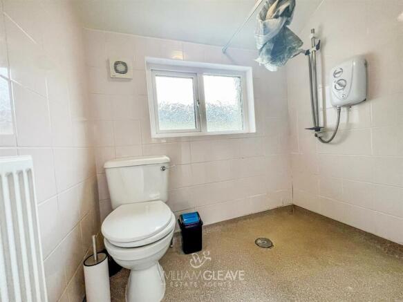 Shower room.jpg