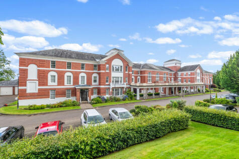 8A Southwood Place, Rosemount Avenue, Newton Mearns