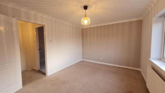 1 bed Semi-Detached to rent Image 9