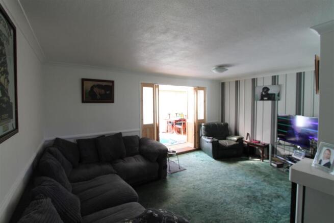 Living Room.JPG
